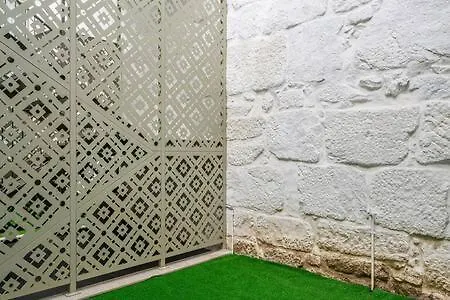 Liiiving In - Downtown Essence B Apartment Porto